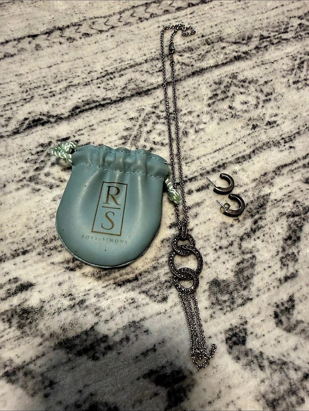 Ross-Simons Linked Pendant Necklace Silver & Black